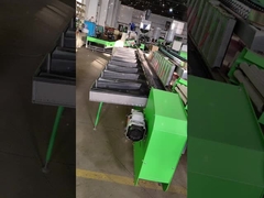 Fruit cleaning and choosing machine